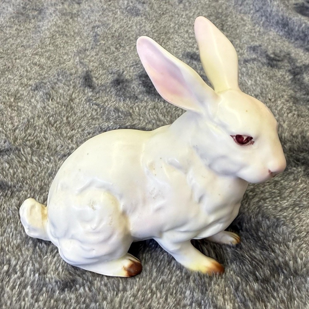 Vintage Lefton White Rabbit porcelain Figurine Japan Easter Bunny VGC 3.5 inches
